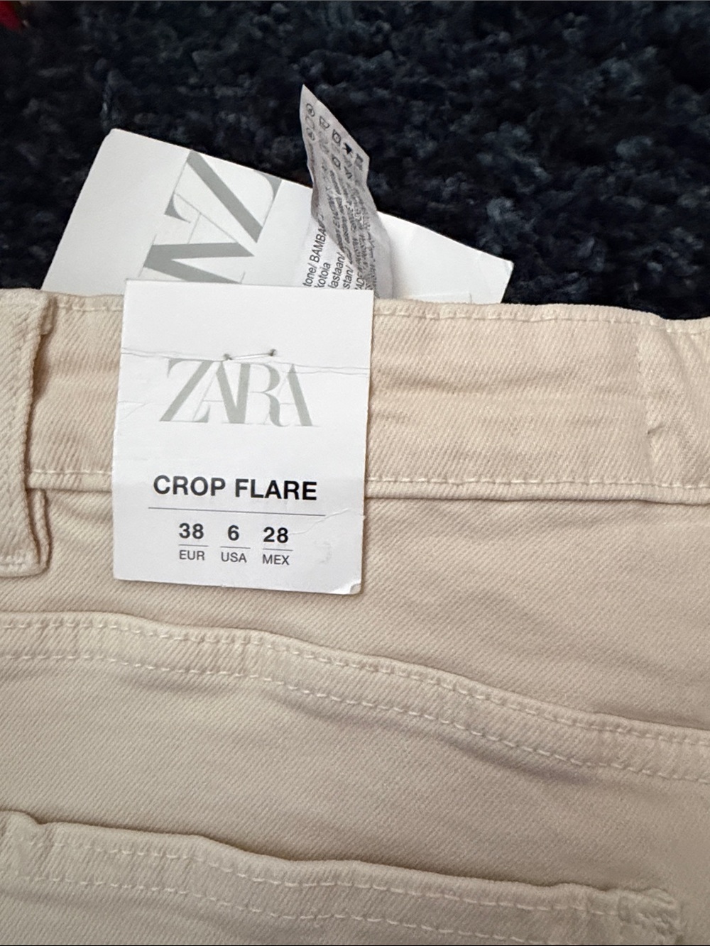 ZARA Cream Ankle Cropped High-Rise Jeans NWT - Picture 3 of 6